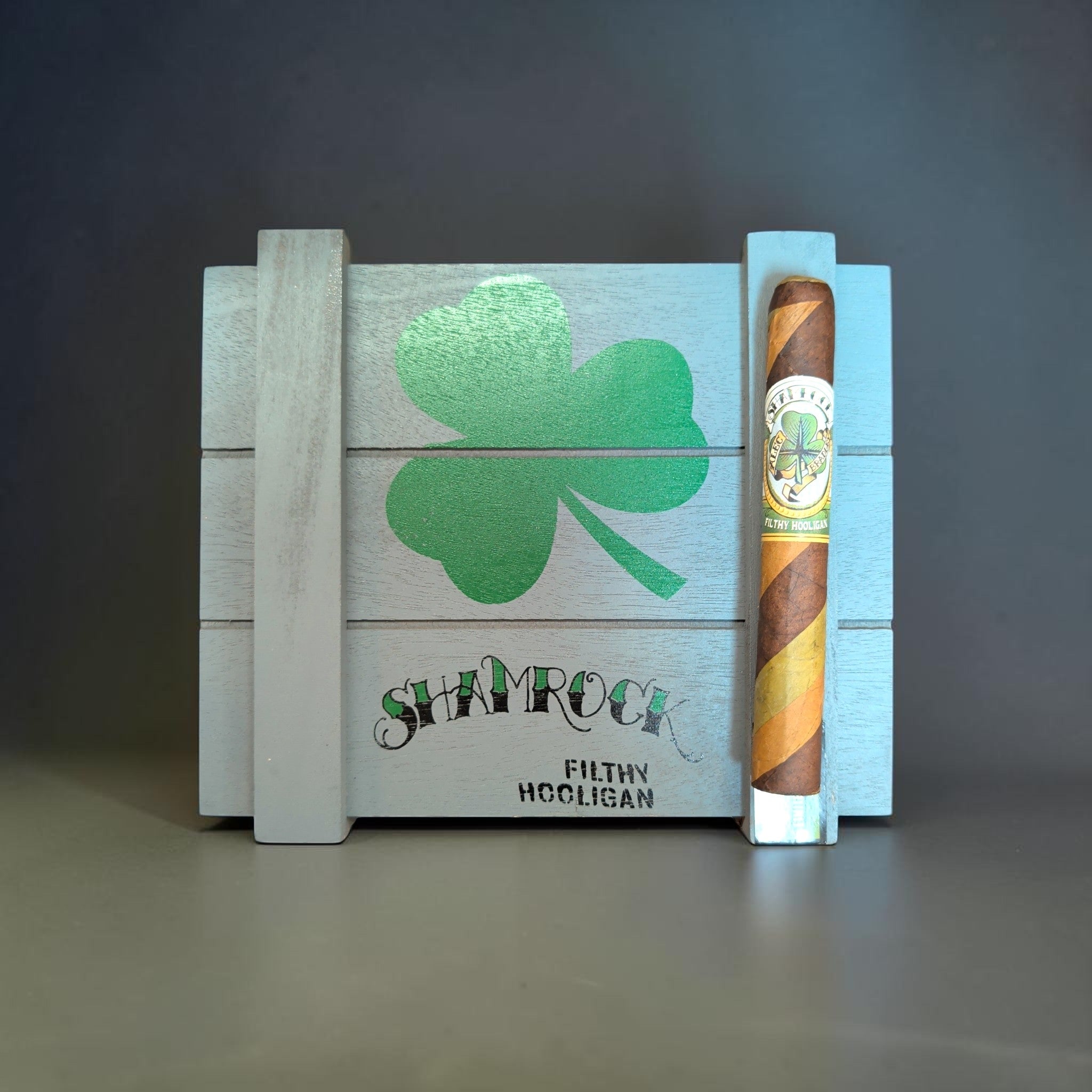Alec Bradley Black Market Shamrock