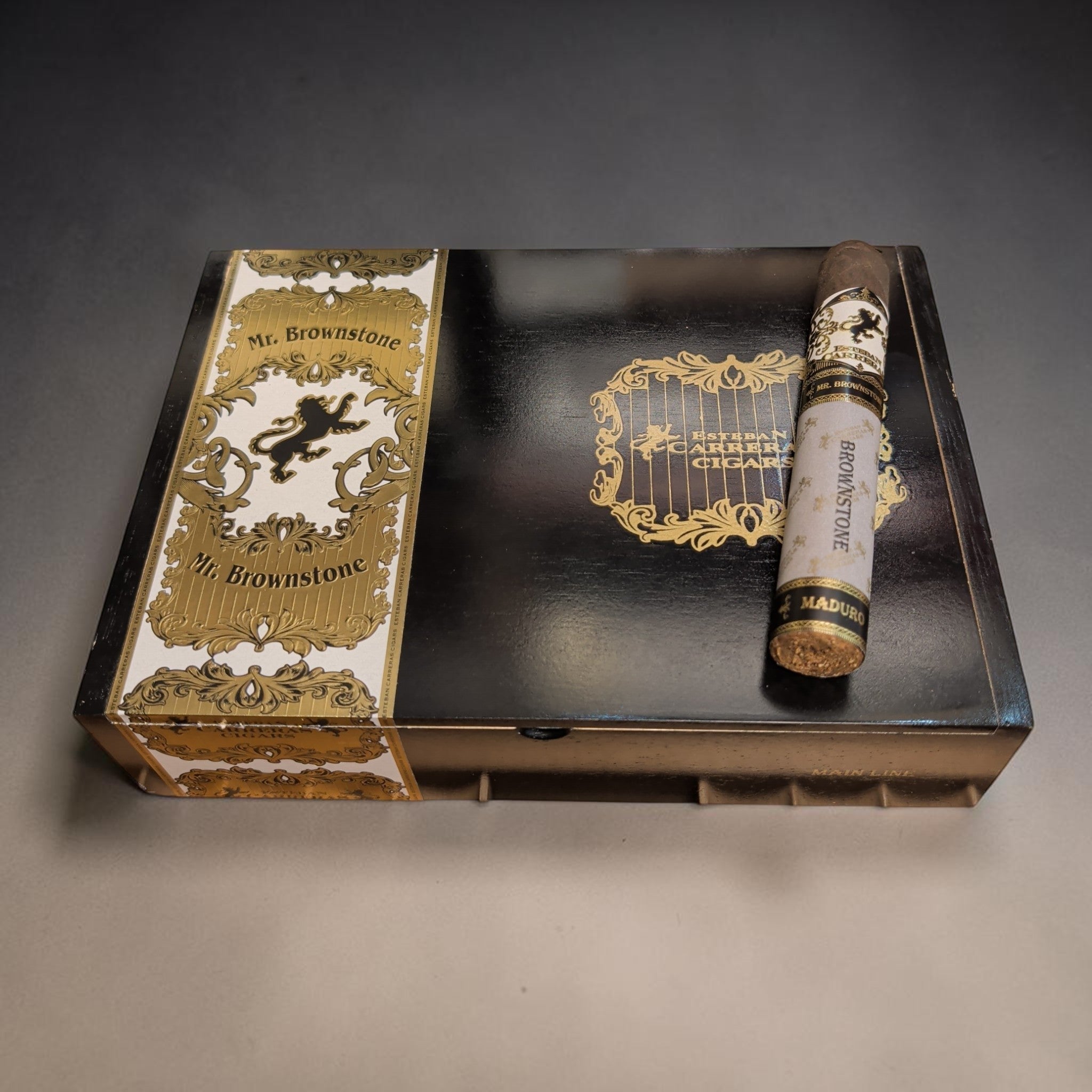 Esteban Carreras Mr. Brownstone Maduro Mainline Sesenta