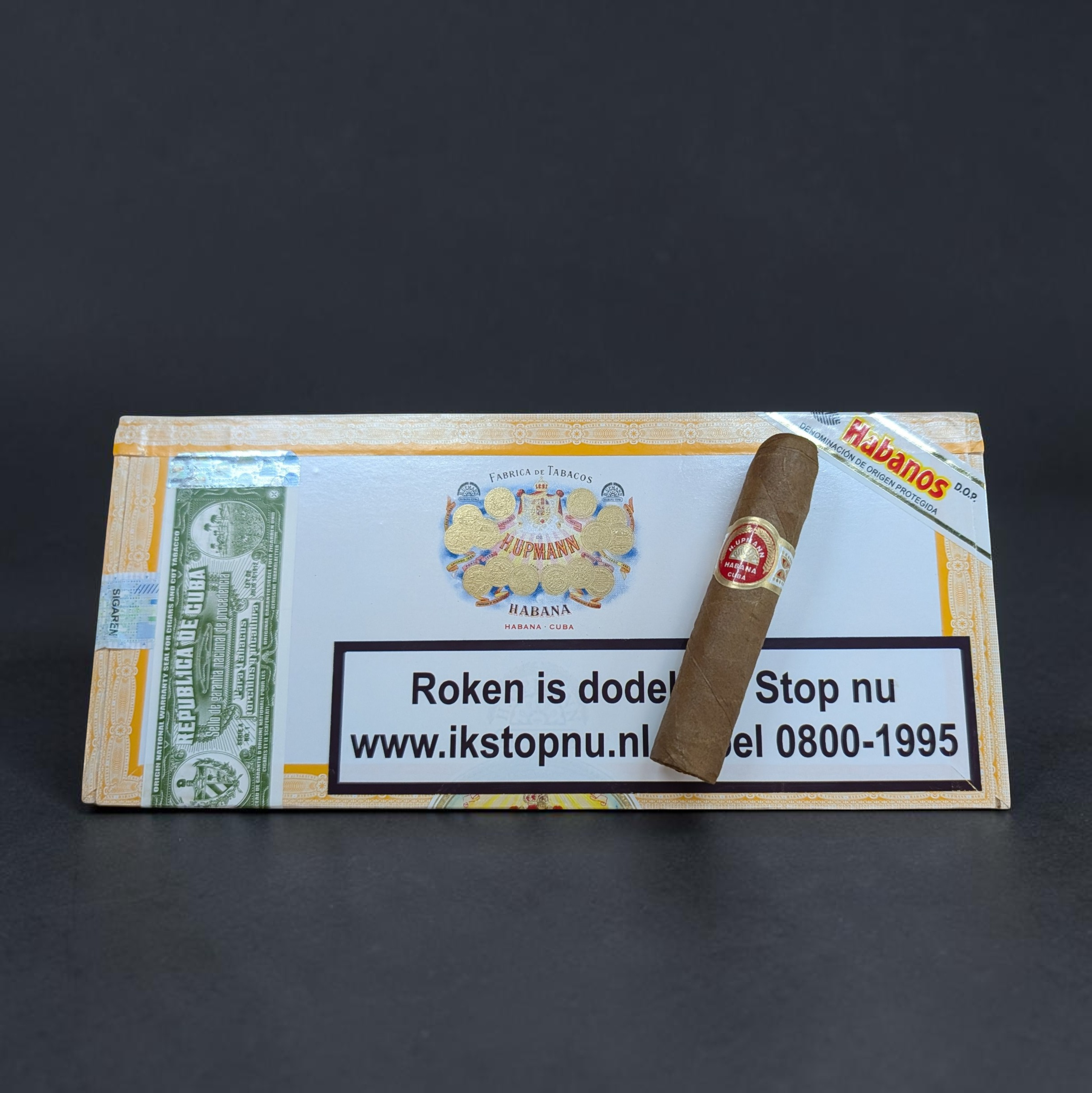 H.Upmann Half Corona
